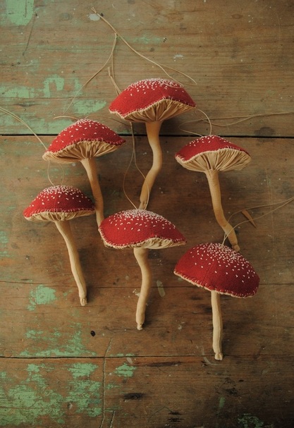 Red mushroom ornaments by Willwynn 